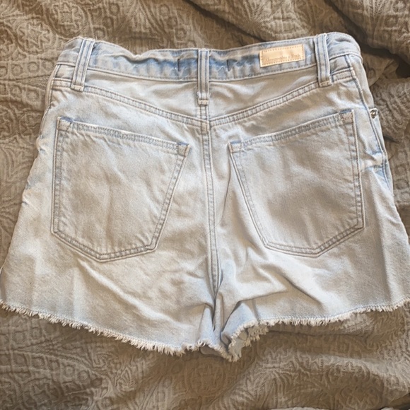 Abercrombie shorts - Picture 2 of 2
